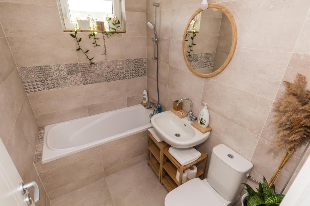 Apartamentul Cu Plante Etaj 4 Mangalia Exterior photo
